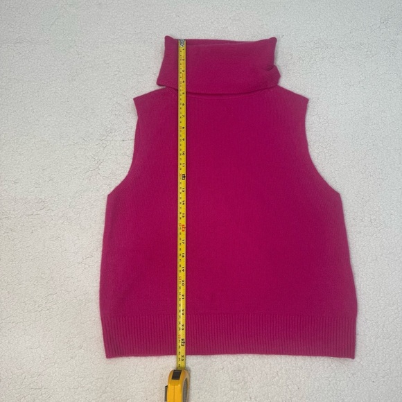 Aritzia Luxe 100% Cashmere Tanning Hot Pink Sleeveless Top Vest Size Small - Picture 7 of 9